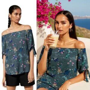 Aritzia Babaton Malik Blouse Size Medium